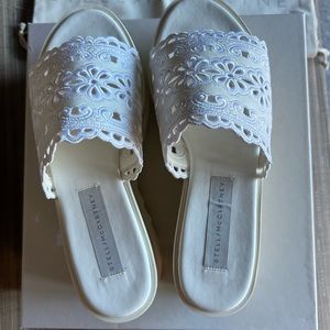 Stella McCartney new white sandal, size 37